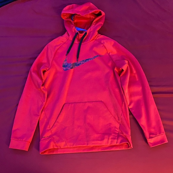 red nike dri fit hoodie